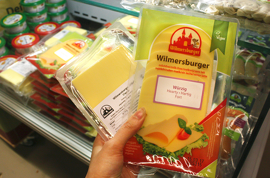 VegFest 2016 wilmersburger cheese