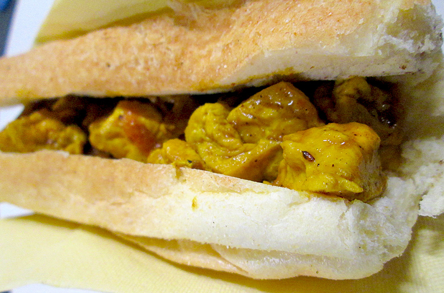 veggie world utrecht vegan curry tofu sandwhich