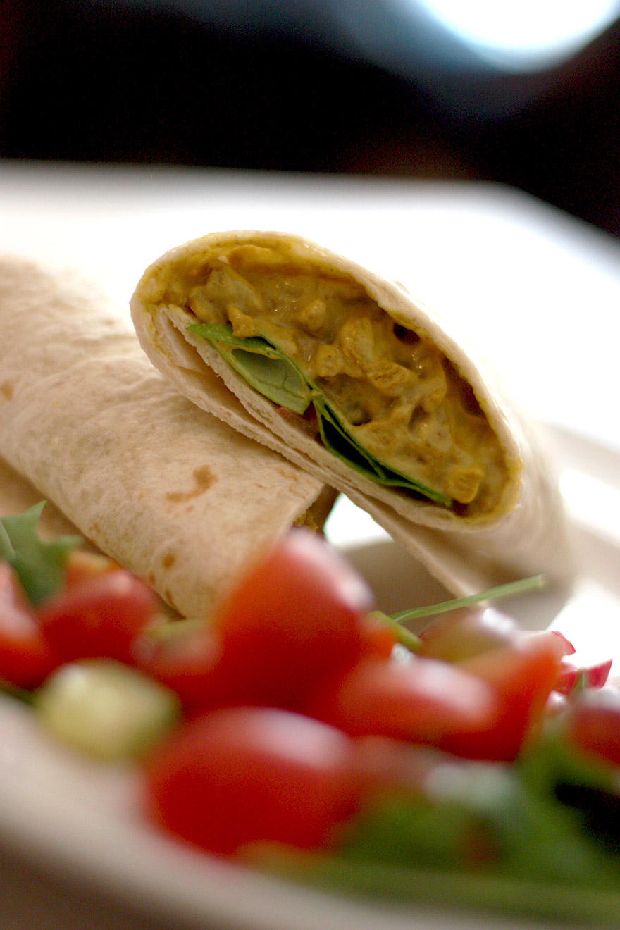 Daantje vegan lunchroom vegan funky chicken wrap